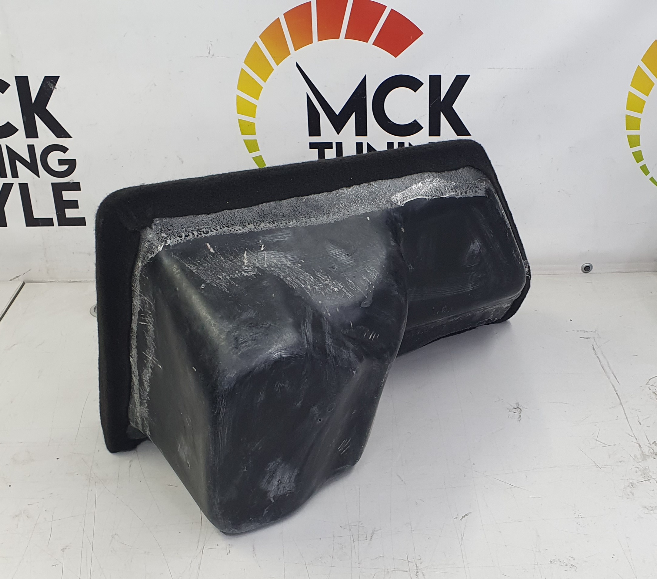 Корпус сабвуфера Range Rover Sport III 2022-2025г — изображение 2