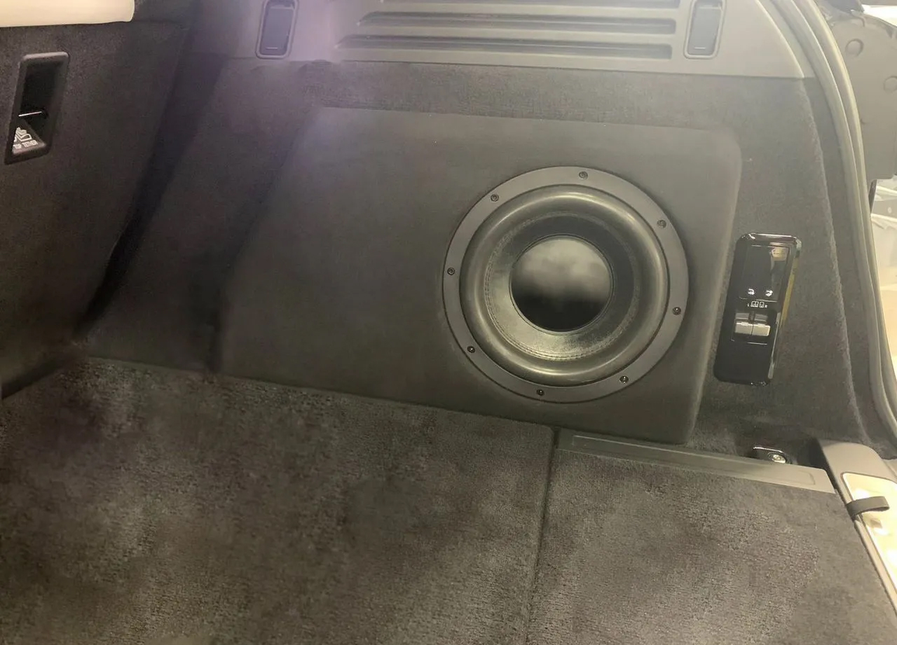 Корпус сабвуфера Range Rover Sport III 2022-2025г — изображение 6