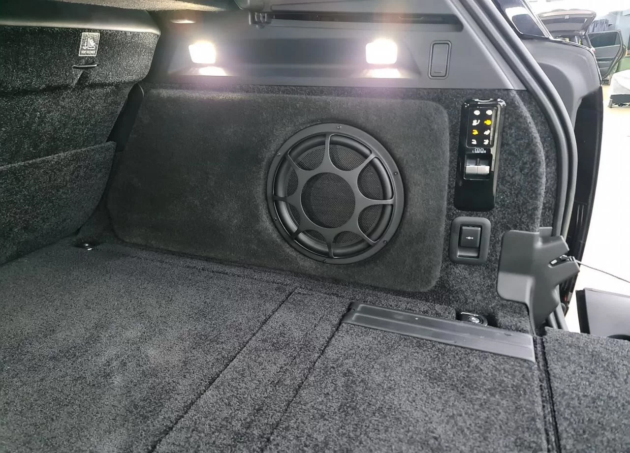 Корпус сабвуфера Range Rover V 21+ короб стелс — изображение 2